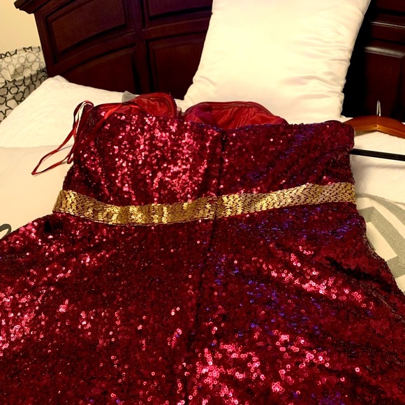 Prom dress - Picture 4 of 7